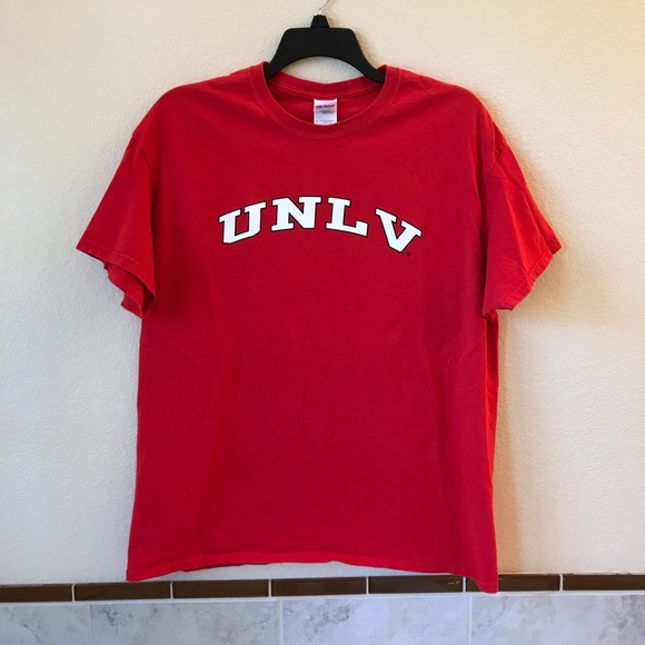 Gildan Other - UNLV Las Vegas College T-Shirt Red